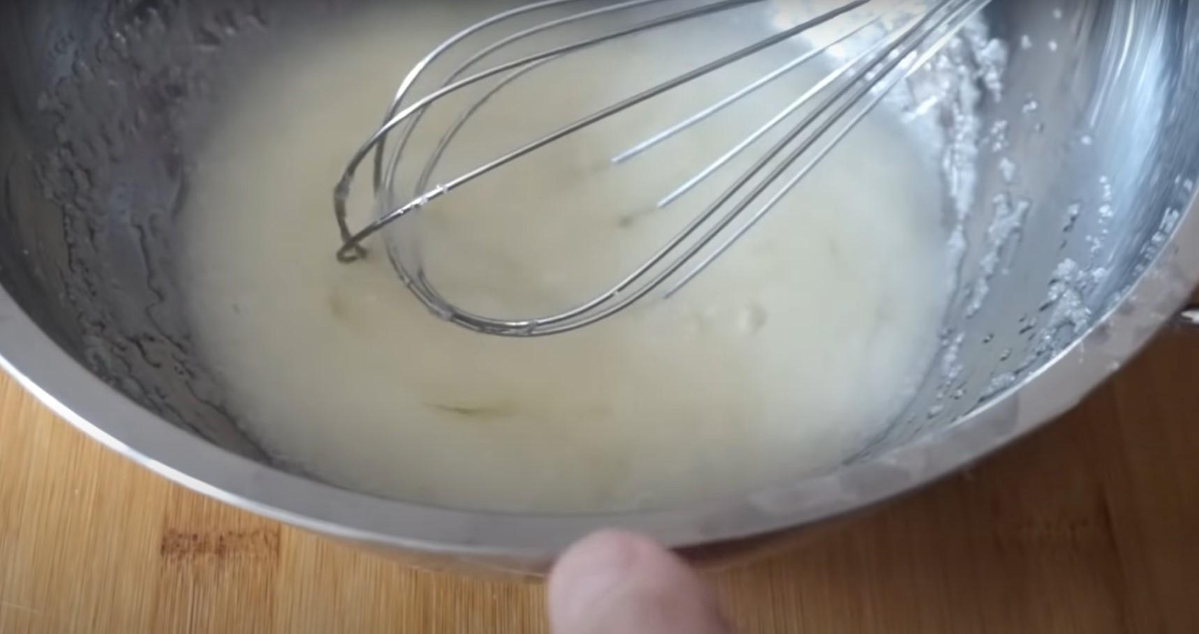 Recepta - Manera fàcil de decorar el pastís de Pasqua amb merenga suïssa - Pas 4