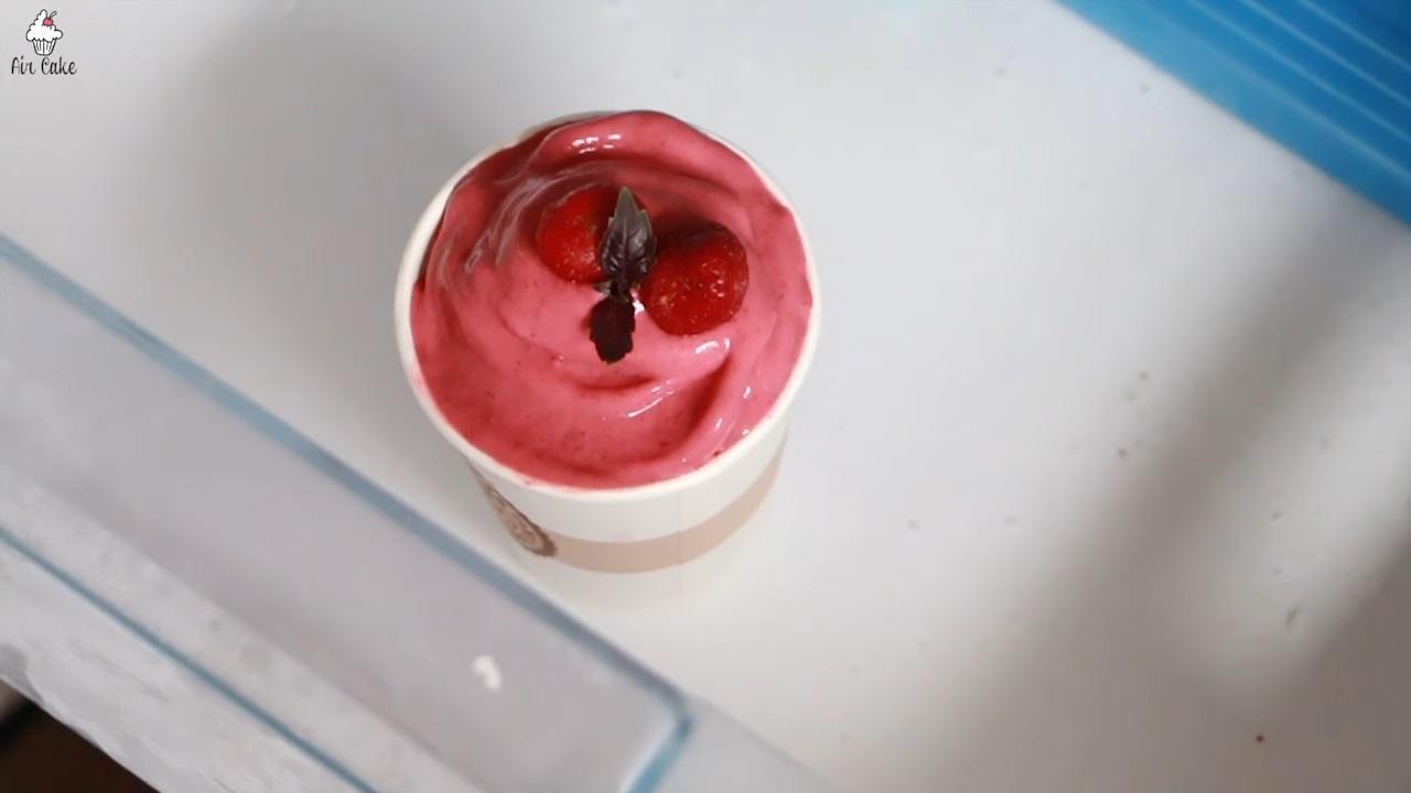 สูตรเชอร์เบทสตรอว์เบอร์รีใบโหระพา - ขั้นตอนที่ 5