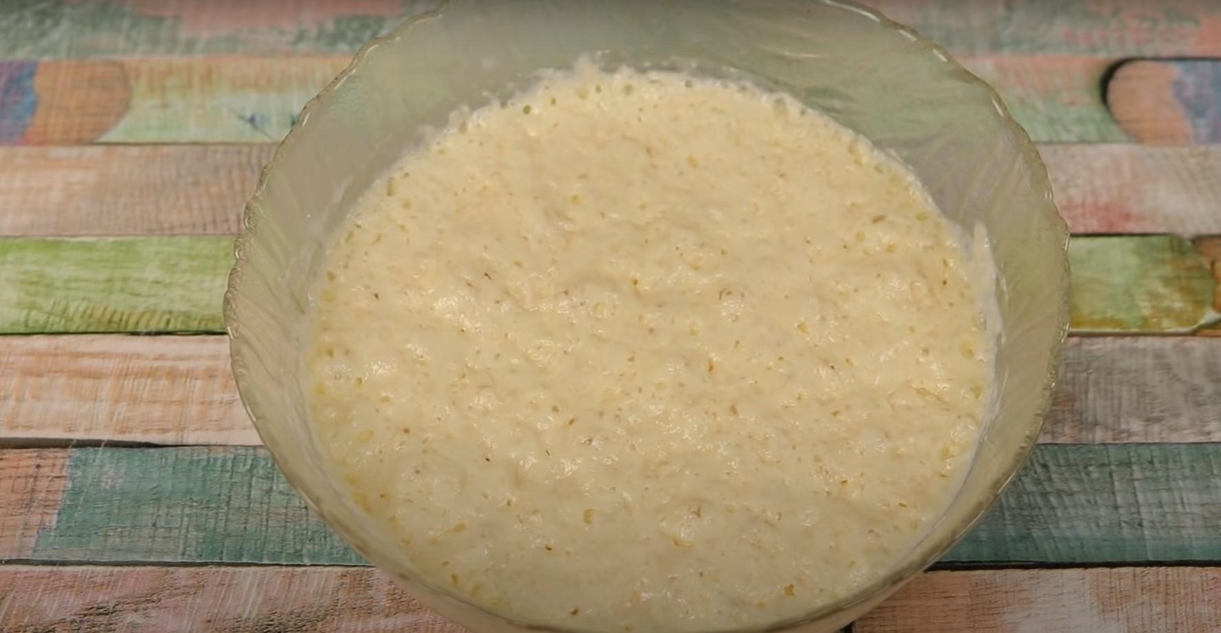 Recepta de pastís de Pasqua amb formatge cottage, sèmola i panses - Pas 6