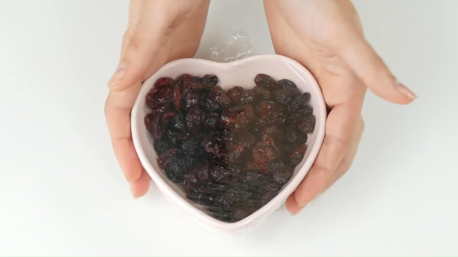 Recepta - Panettone de Nadal amb xocolata i panses - Pas 2