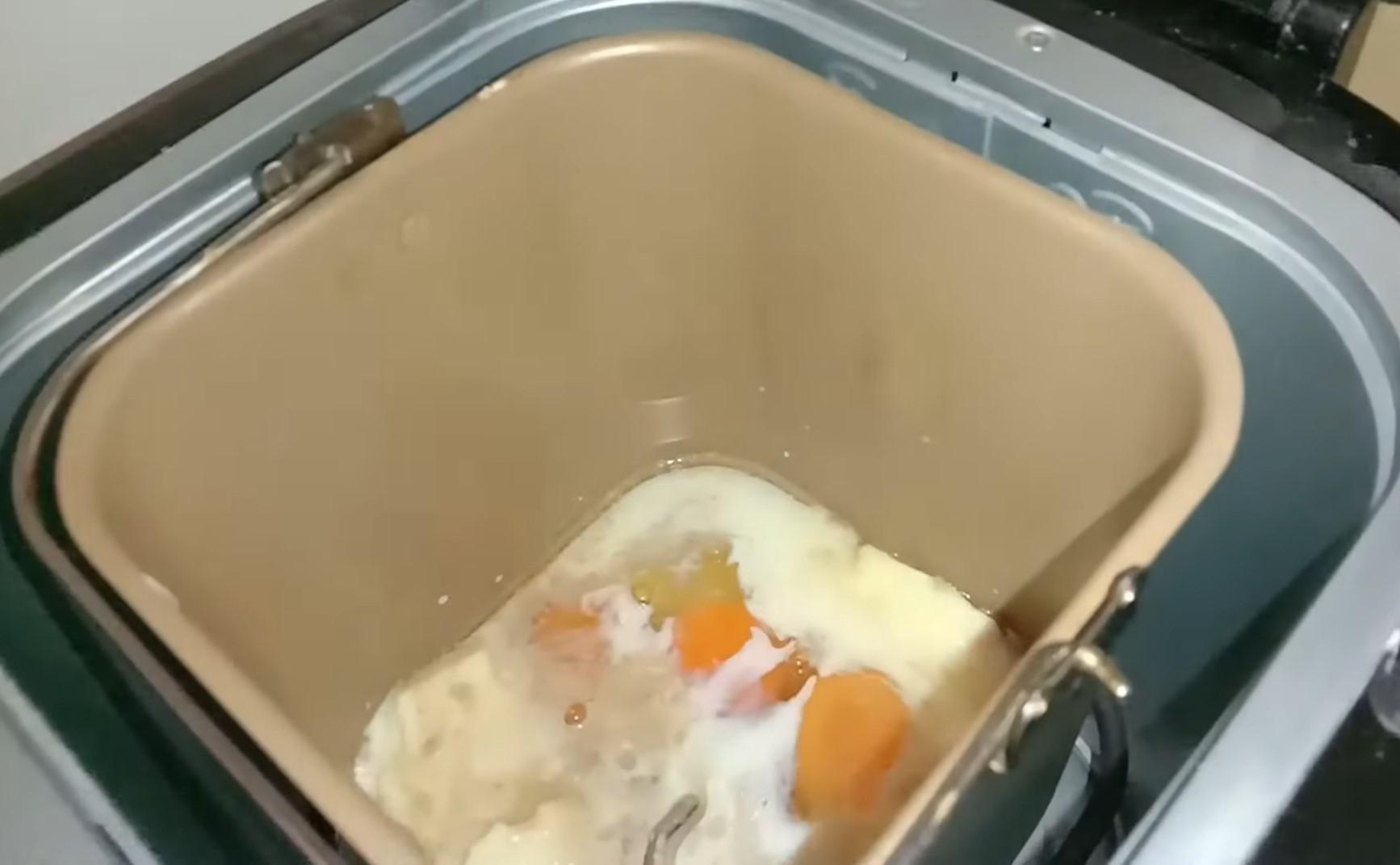 Recette - Délicieux gâteau de Pâques préparé avec une machine à pain Redmond - Étape 5