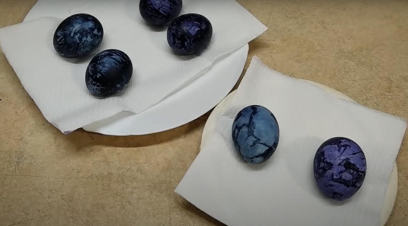 Ricetta - Uova tinte all'ibisco dorato - Fase 5