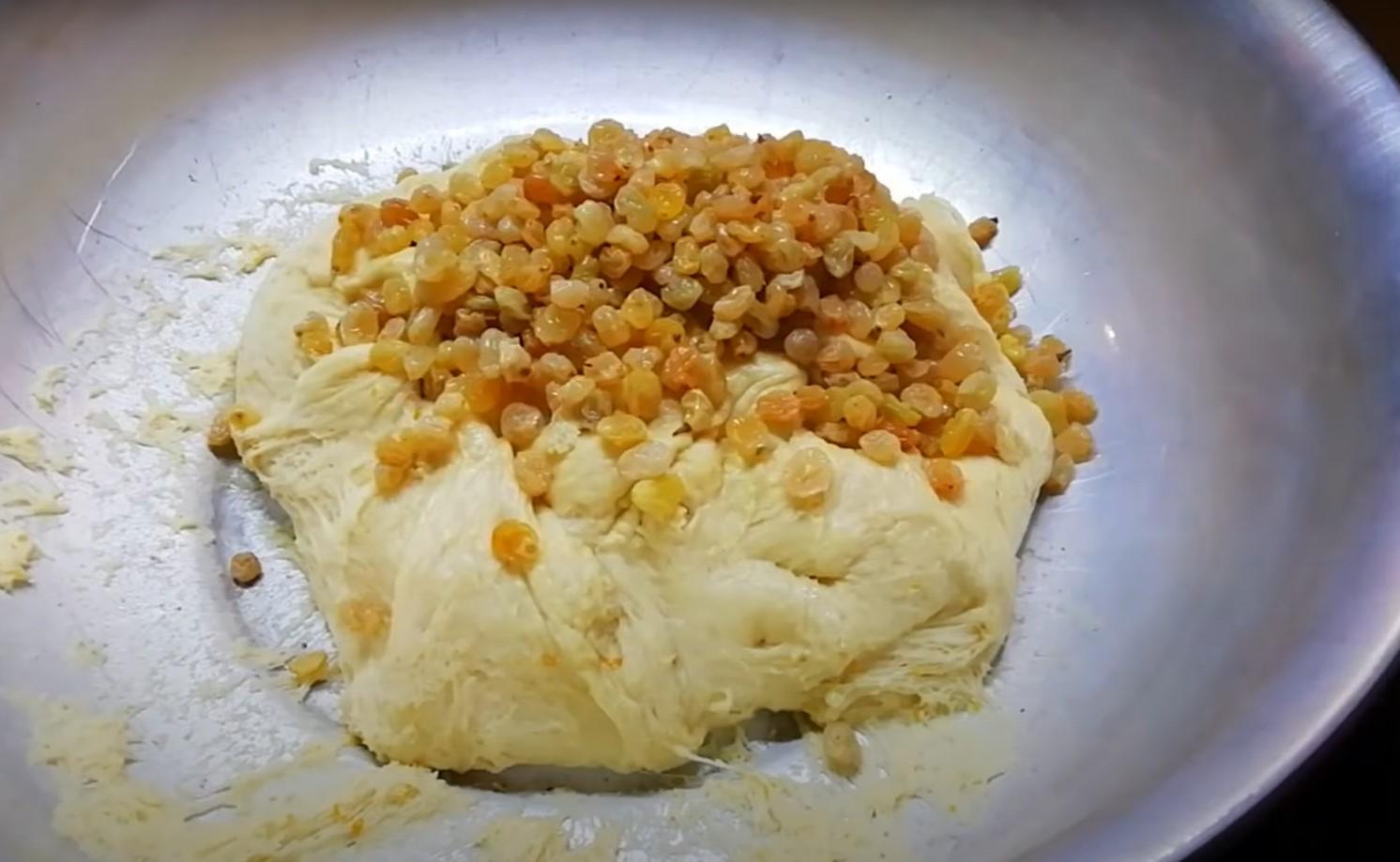 وصفة - كعكة عيد الفصح بالكفير والخميرة - الخطوة 8