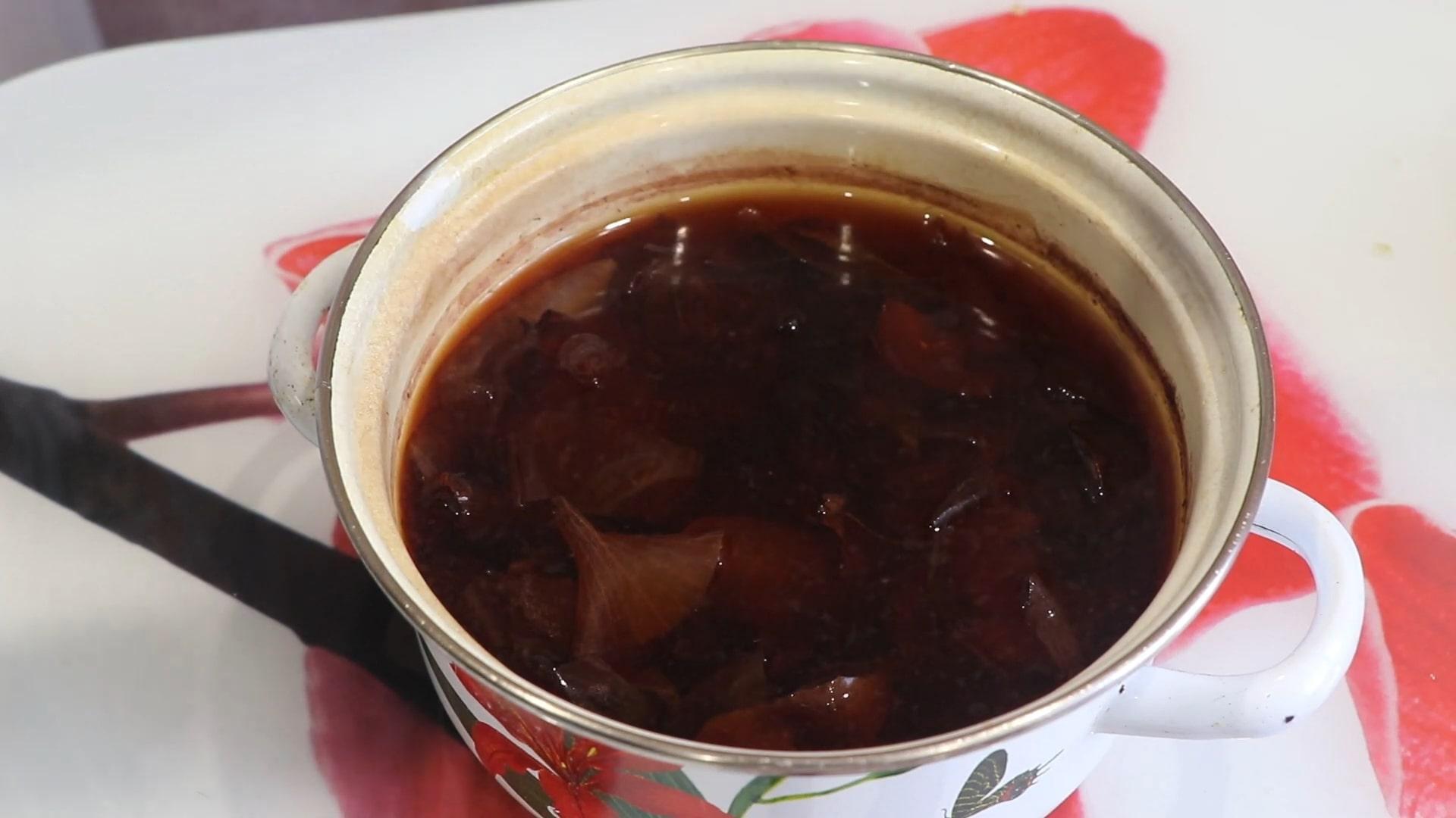 وصفة - بيض عيد الفصح المصنوع من قشور البصل مع تصميم الأرز - الخطوة 2