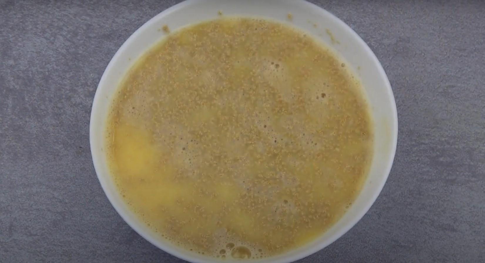 وصفة - وصفة بسيطة لكعكات عيد الفصح الهشة: عجينة مصل اللبن - الخطوة 3