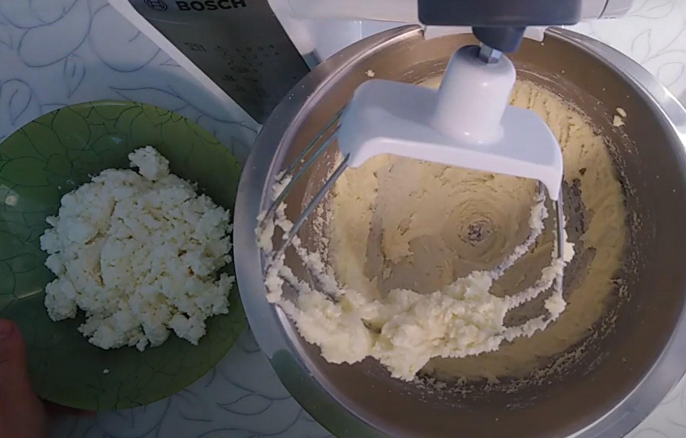 Recepta - Magdalenes de plàtan amb formatge cottage al forn - Pas 4