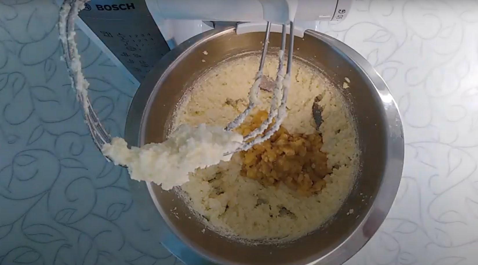 Recepta - Magdalenes de plàtan amb formatge cottage al forn - Pas 5