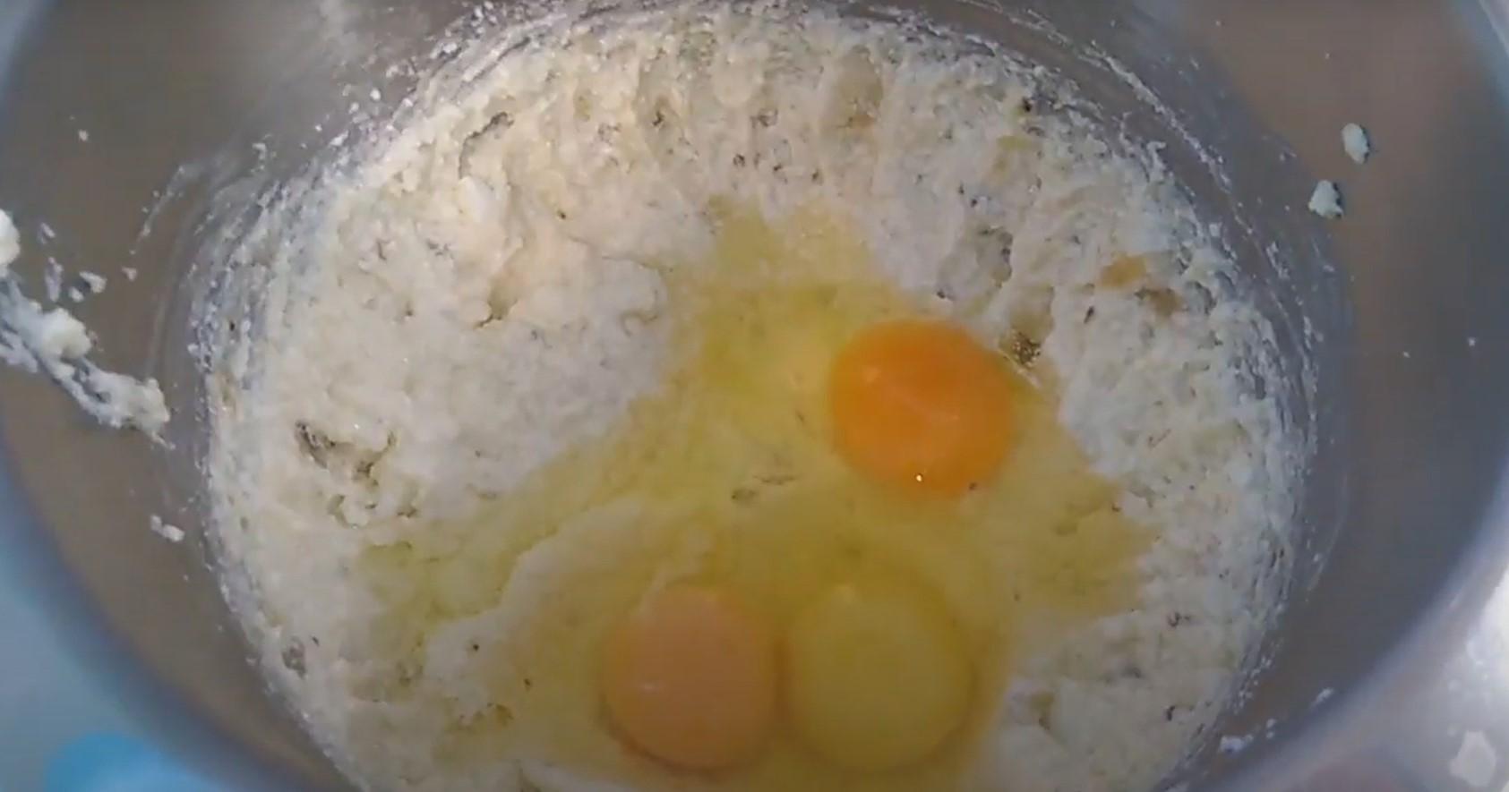 Recepta - Magdalenes de plàtan amb formatge cottage al forn - Pas 6