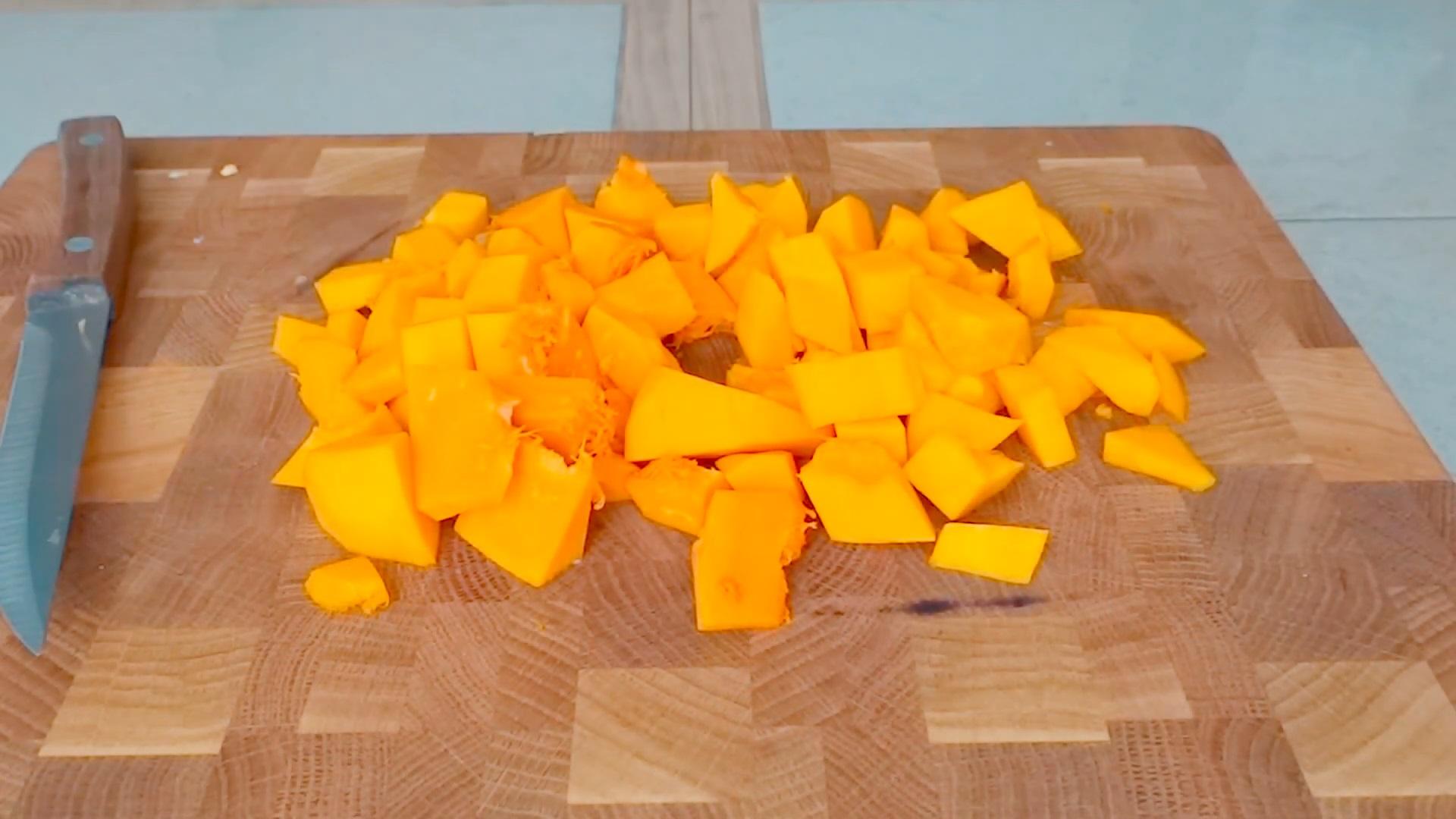 Resipi - Mga Muffin na may Kalabasa na Kefir - Hakbang 1