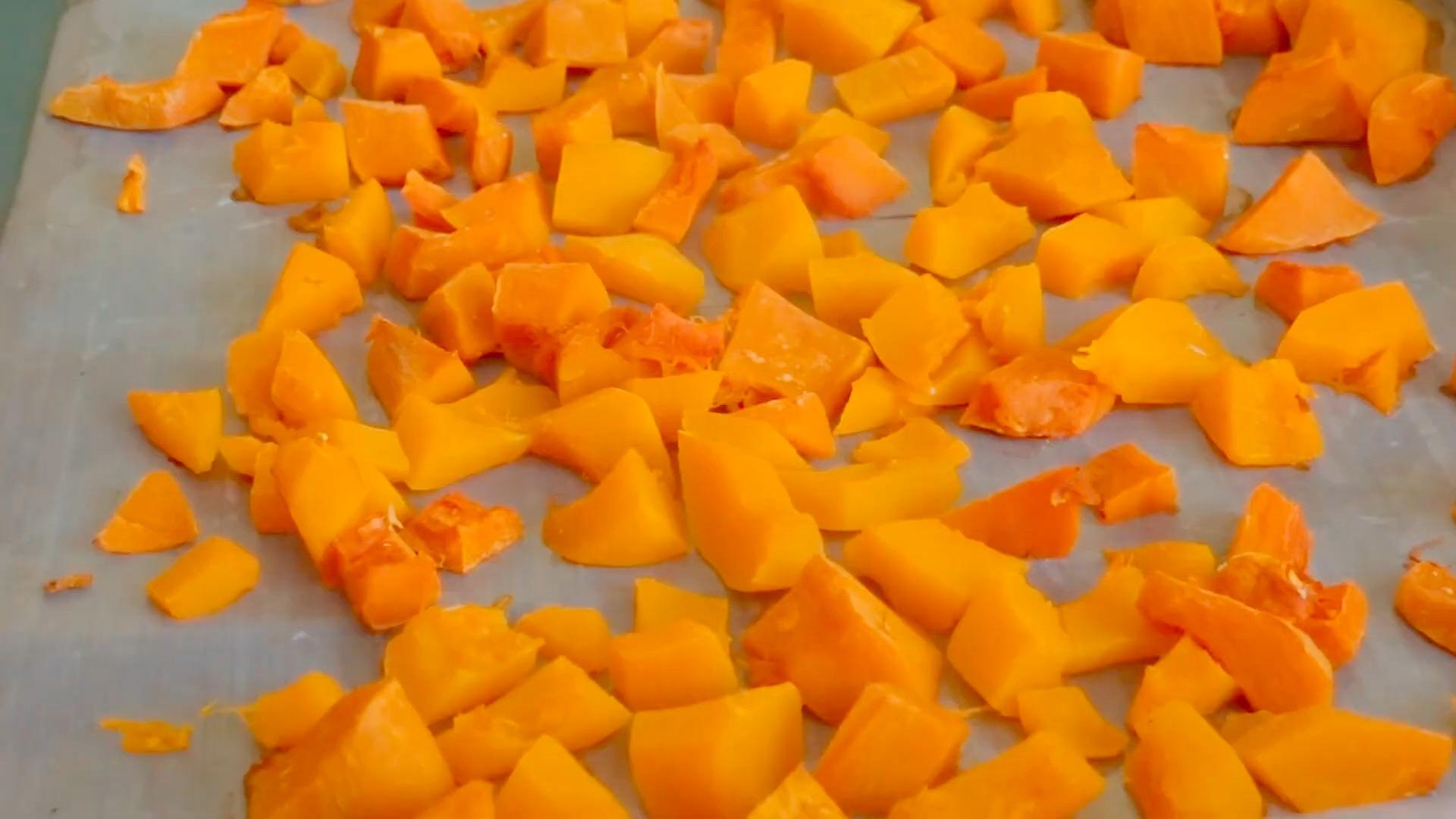 Resipi - Mga Muffin na may Kalabasa na Kefir - Hakbang 2