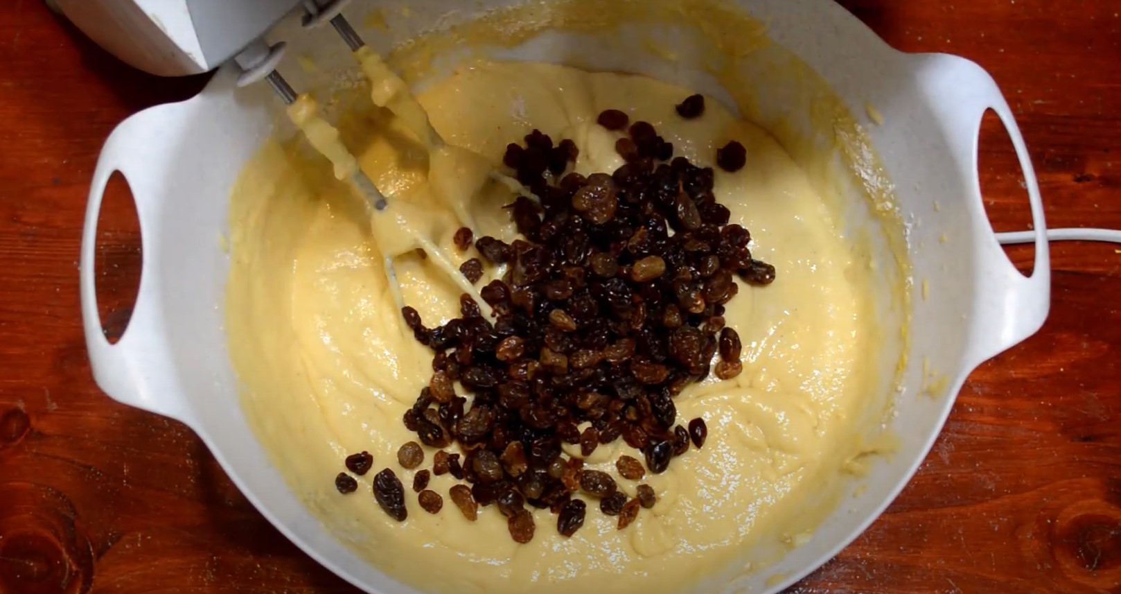 وصفة - طريقة عمل عجينة كعكة عيد الفصح الإسفنجية - الخطوة 11