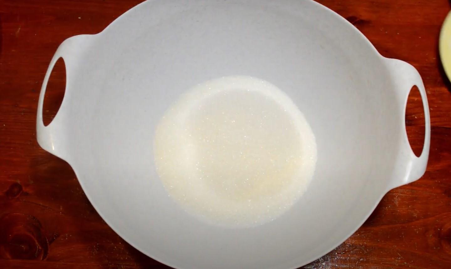 وصفة - طريقة عمل عجينة كعكة عيد الفصح الإسفنجية - الخطوة 4