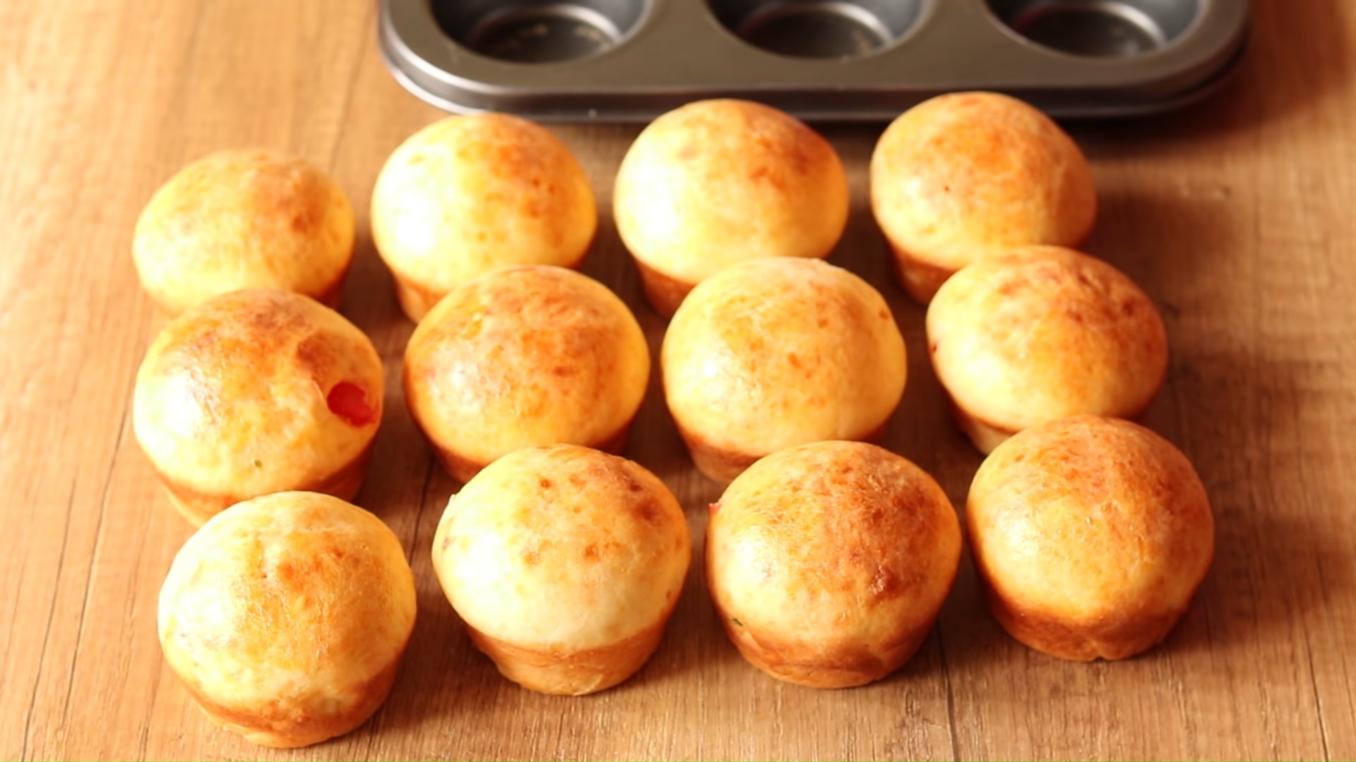 Recepta - Magdalenes de formatge cottage i panses - Pas 10