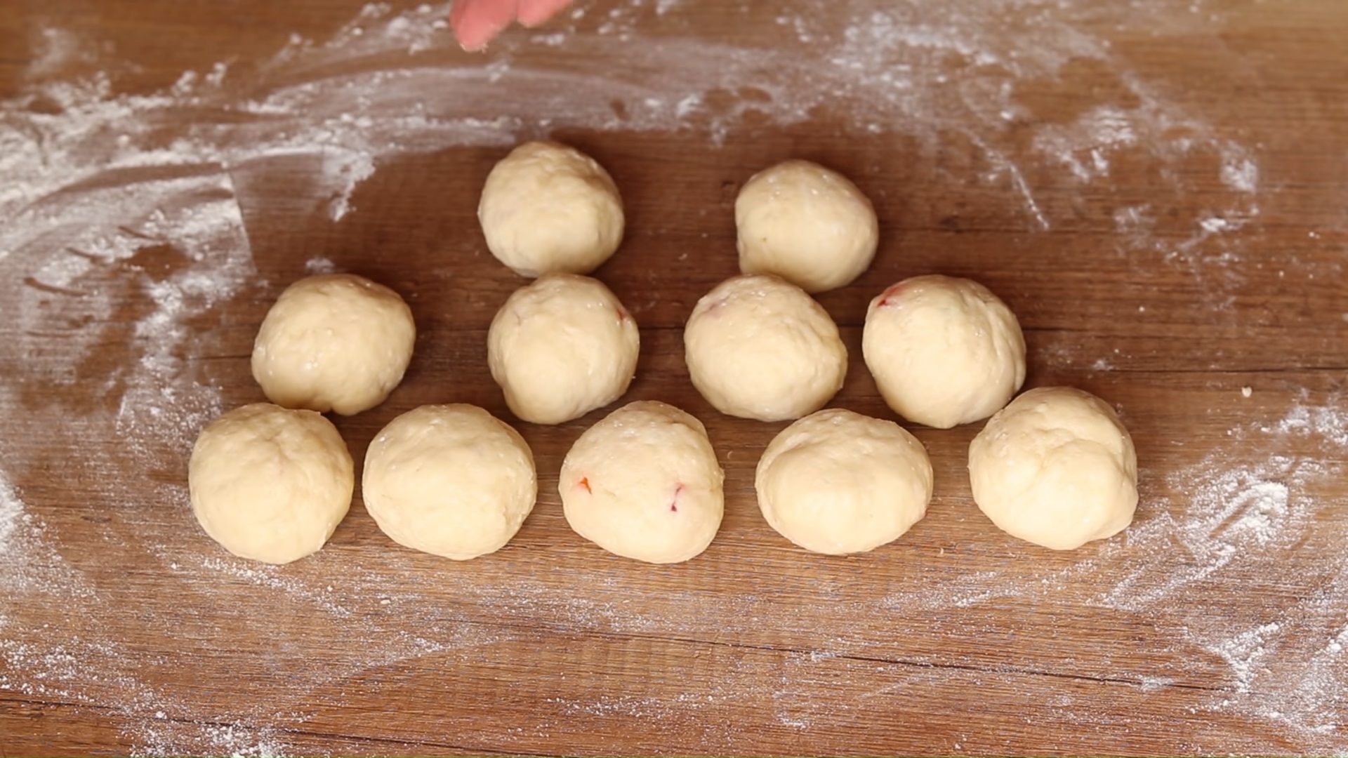 Recepta - Magdalenes de formatge cottage i panses - Pas 8