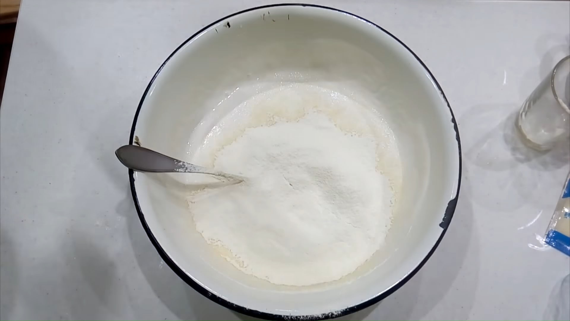 สูตร - เค้กอีสเตอร์ทำง่ายในหม้อหุงช้า - ขั้นตอนที่ 4