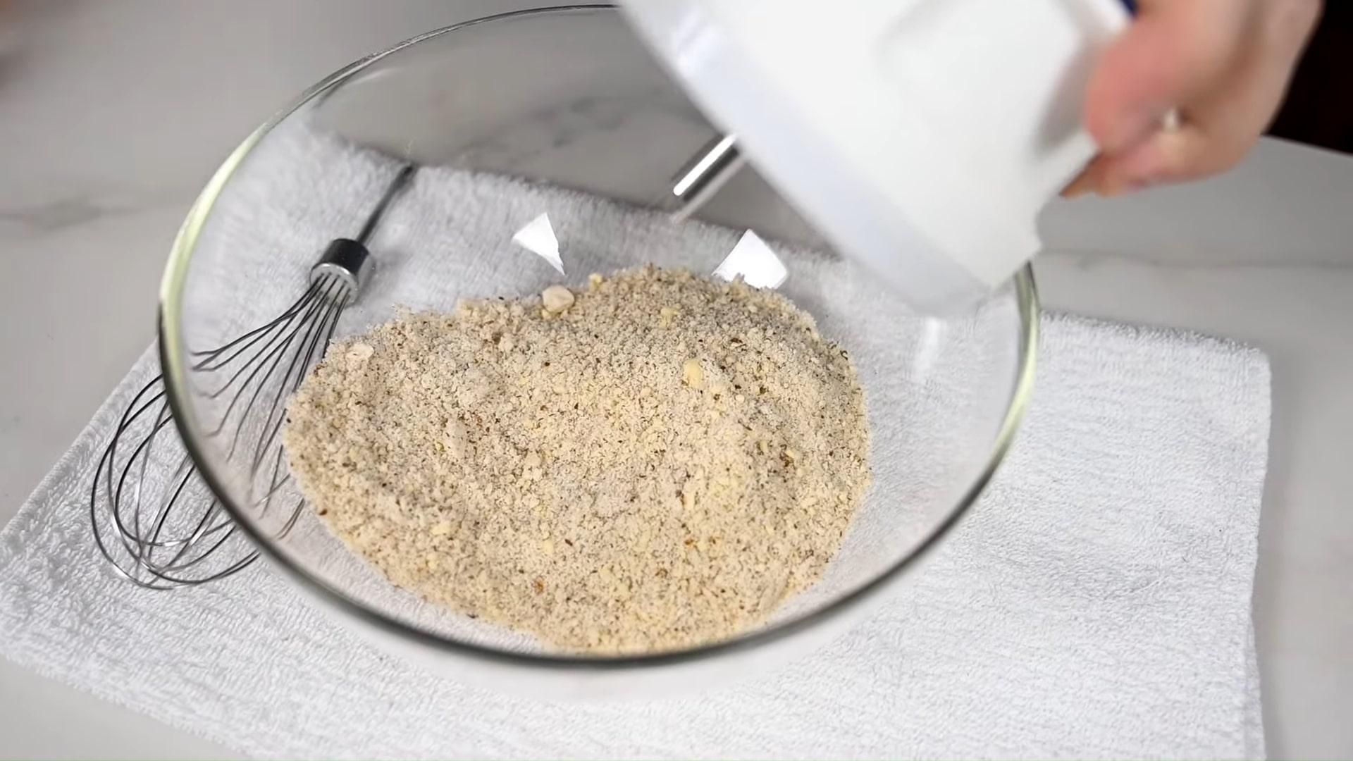 Une délicieuse recette de glaçage aux noix pour gâteau de Pâques à base d'amidon - Étape 1