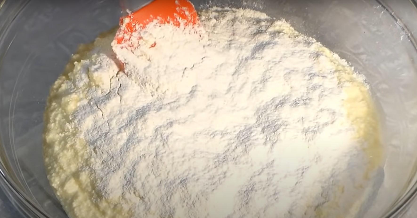 Opskrift på hytteost- og rosinmuffins - Trin 7