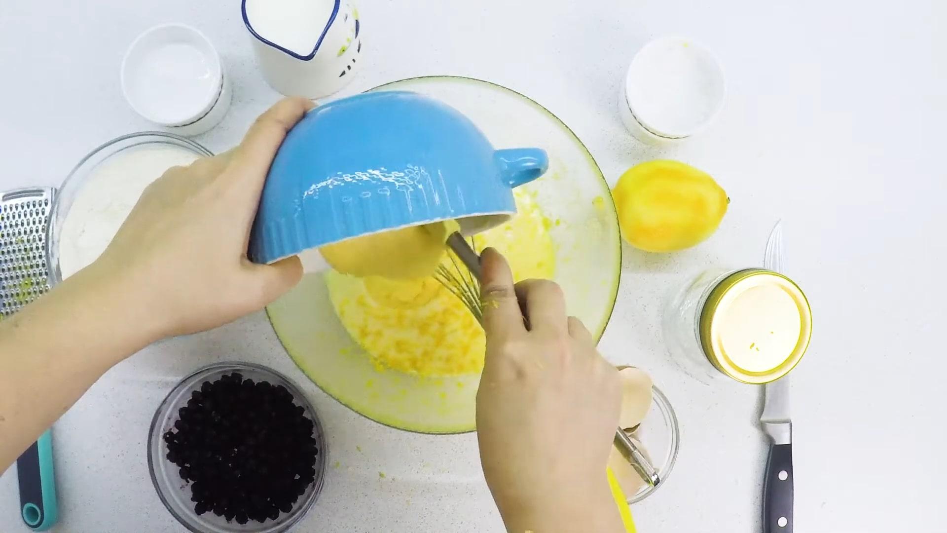 Opskrift på frosne blåbærmuffins - Trin 4