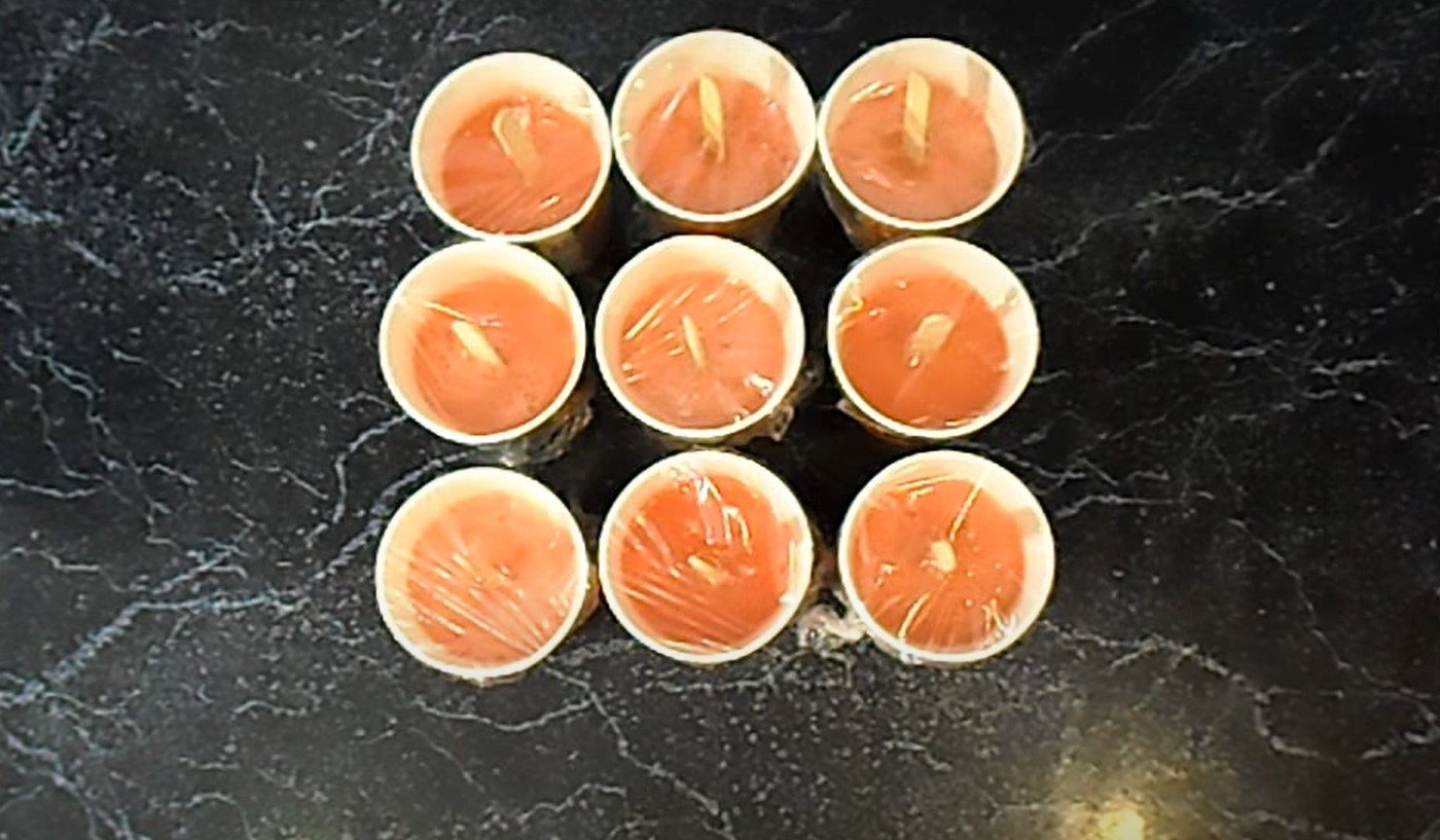 وصفة - مصاصات مثلجة منزلية الصنع في كوب: وصفة عصير البطيخ والكيوي - الخطوة 4