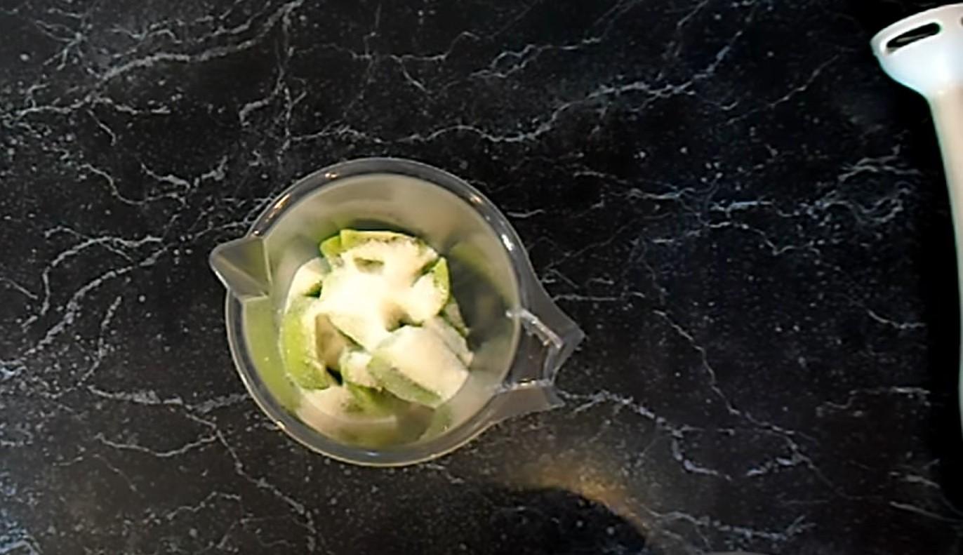 وصفة - مصاصات مثلجة منزلية الصنع في كوب: وصفة عصير البطيخ والكيوي - الخطوة 6