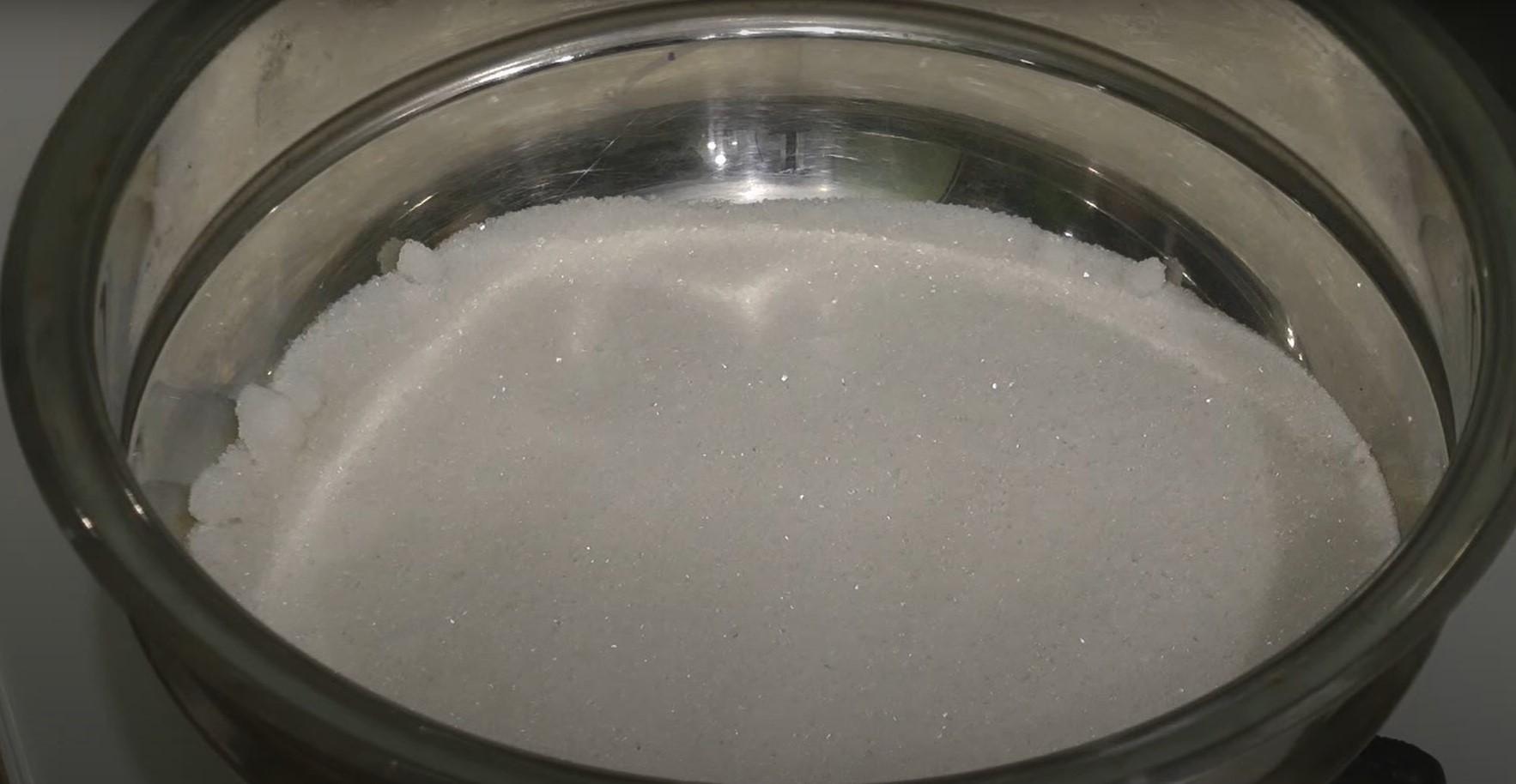 وصفة - شراب نقع الكونياك - الخطوة 1