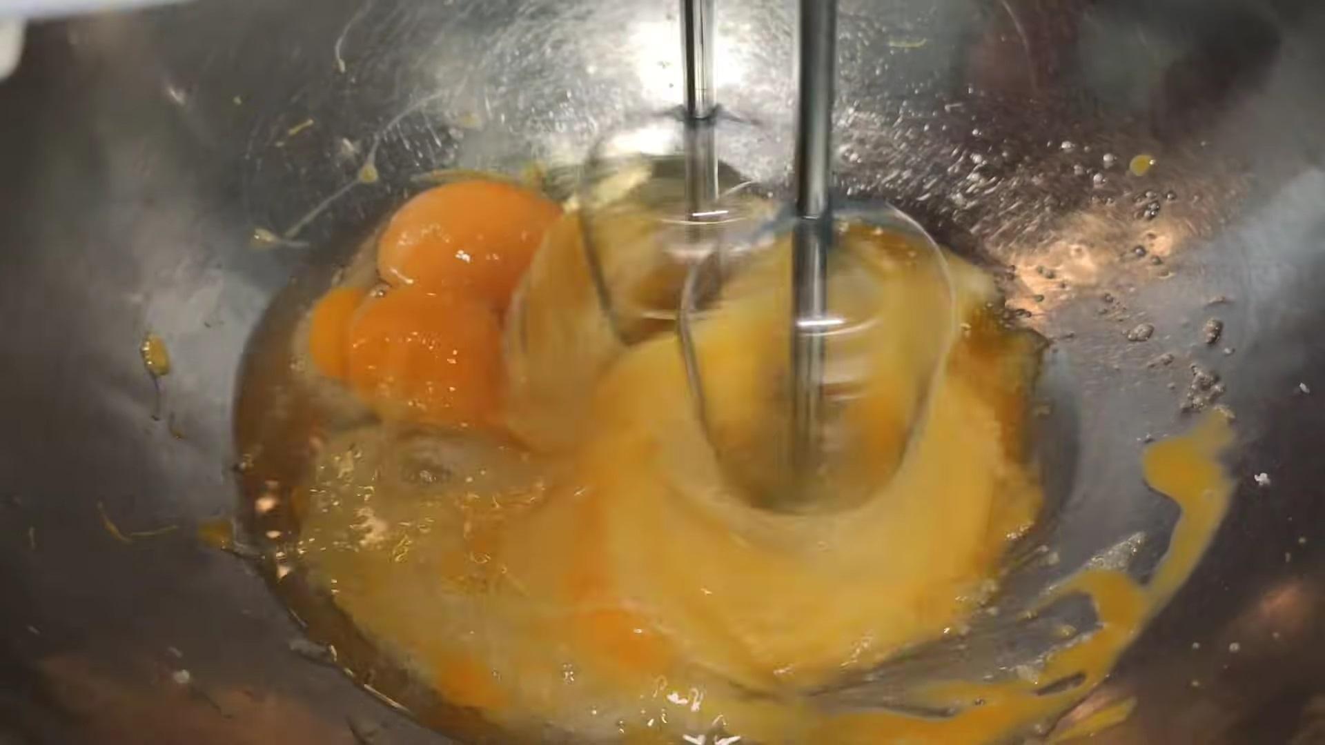 وصفة - كعكات بارني بالحليب المكثف - الخطوة 1