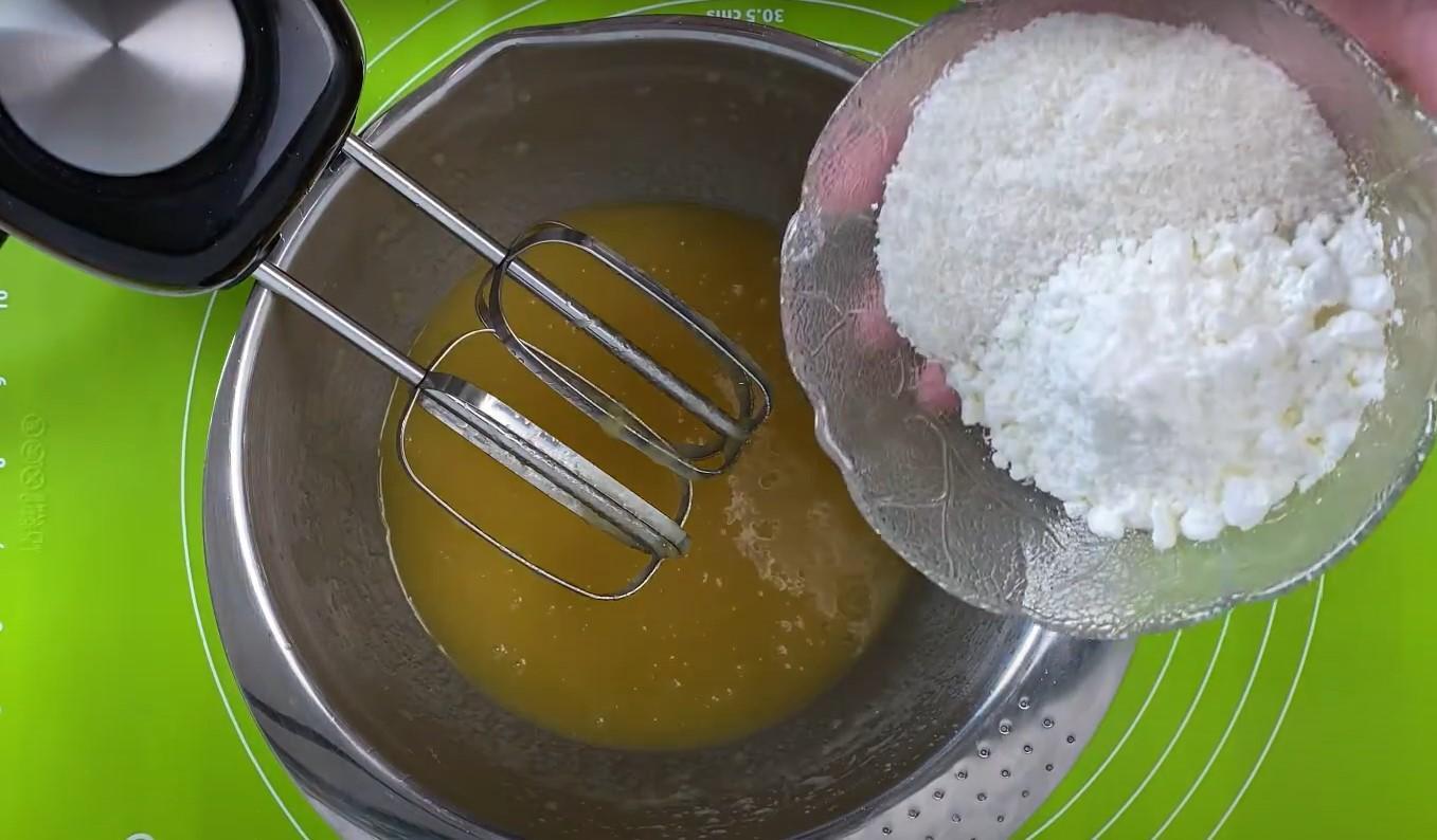 Recipe ng Applesauce Muffins na may Pasas at Walnuts - Hakbang 5