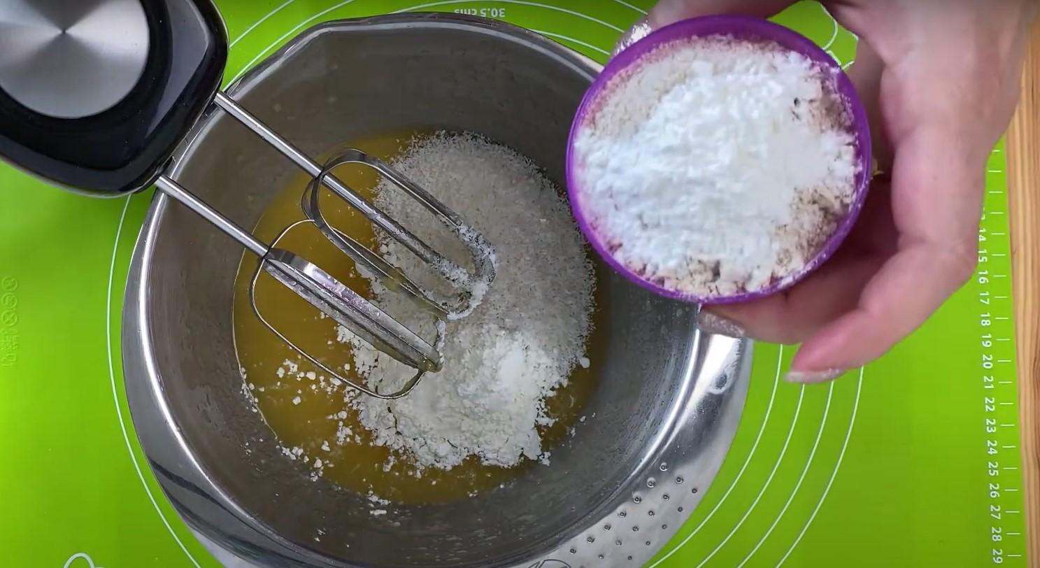 Recipe ng Applesauce Muffins na may Pasas at Walnuts - Hakbang 6