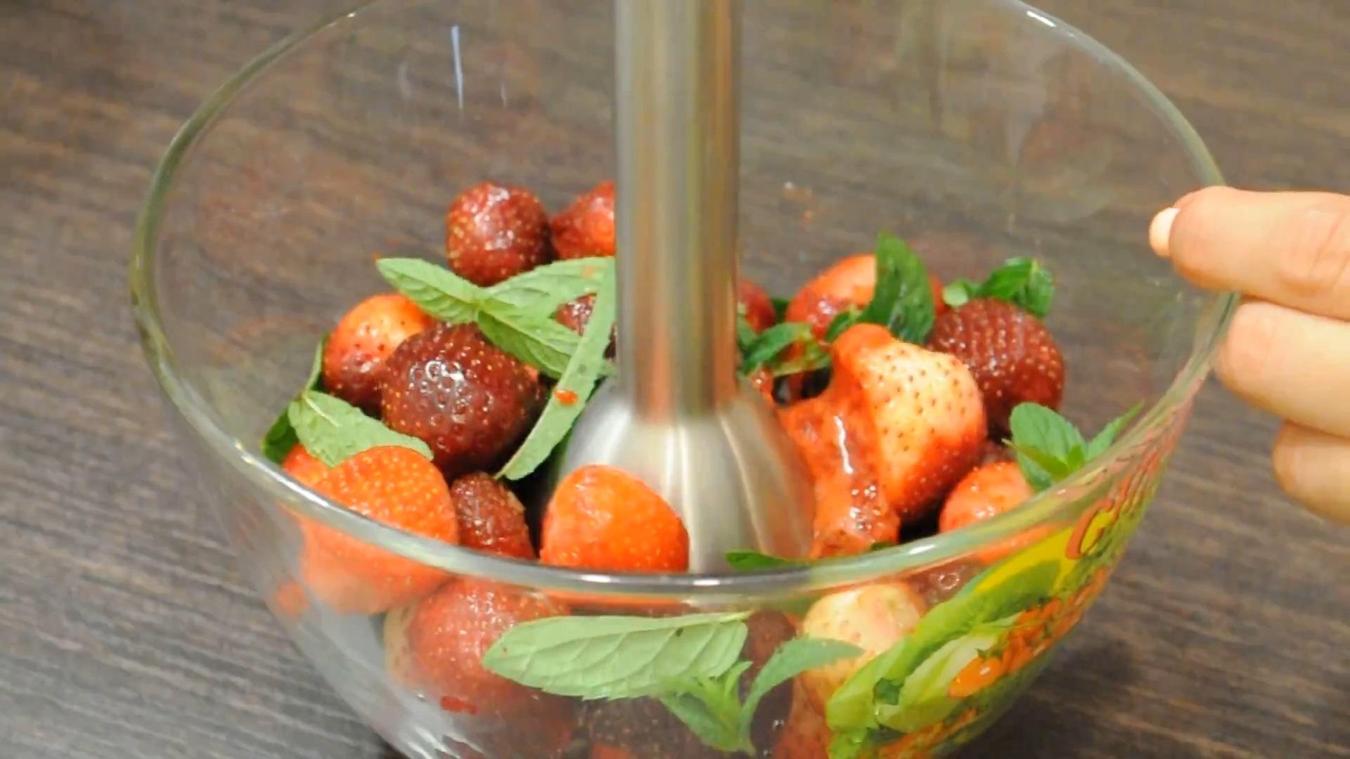 وصفة آيس كريم الفراولة والنعناع - الخطوة 3