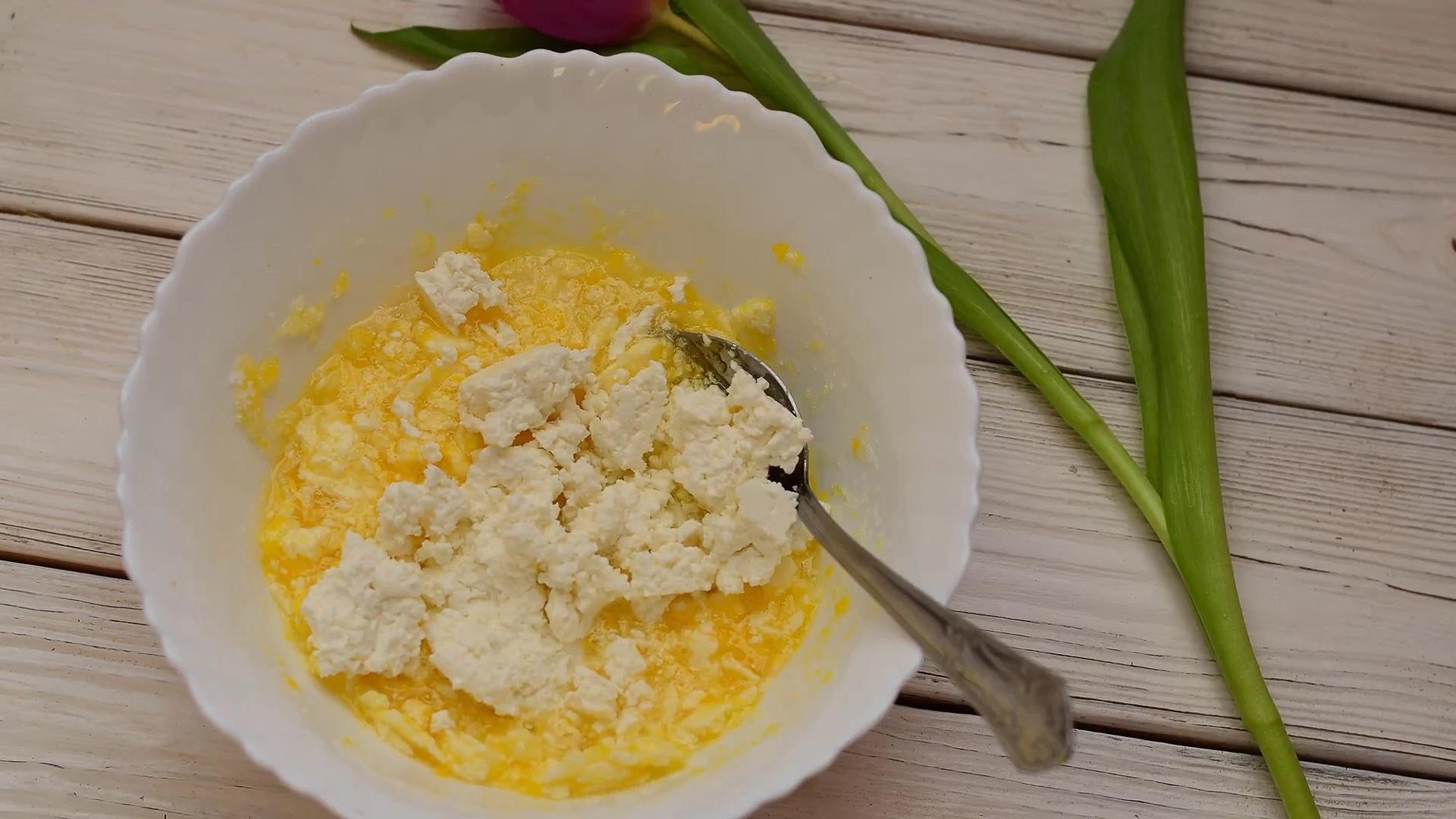 Opskrift - Blåbær- og mandelcheesecakemuffins - Trin 2