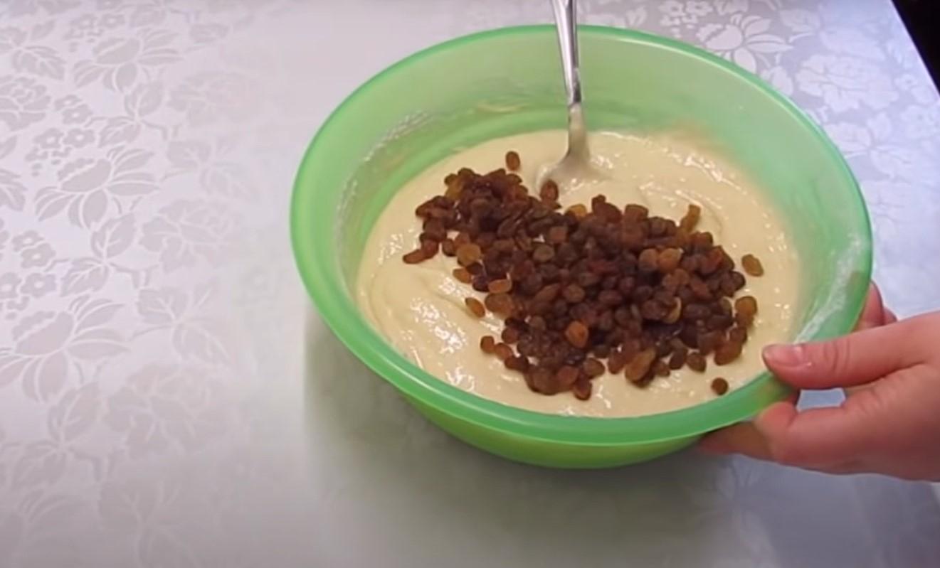 Opskrift - Ovnbagte kefirmuffins med rosiner - Trin 7