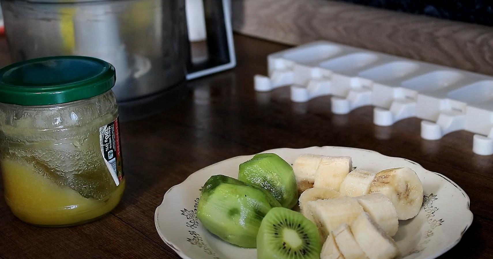 Recepta - Sorbet de plàtan i kiwi casolà - Pas 1