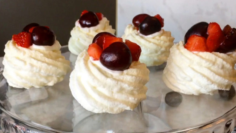 PP-Dessert „Anna Pavlova“ – Schritt 8-2