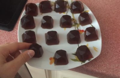 كولا ومربى الجيلاتين - صورة