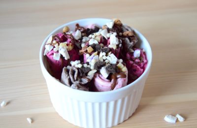 آيس كريم تايلاندي منزلي الصنع - صورة