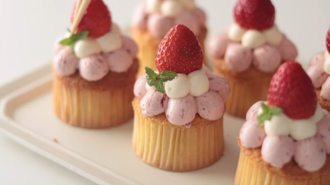 Erdbeer-Cupcake-Dekorationsideen – Foto 20