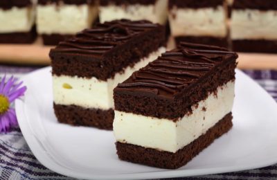 كعكة كيندر بالحليب: وصفة خطوة بخطوة