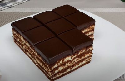 كعكة الكوكيز والقشدة الحامضة بدون خبز: وصفة خطوة بخطوة