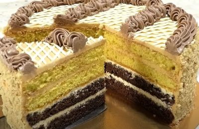 كعكة المفتاح الذهبي: وصفة كلاسيكية خطوة بخطوة