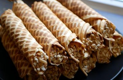 لفائف الحليب المكثف: وصفة كلاسيكية خطوة بخطوة