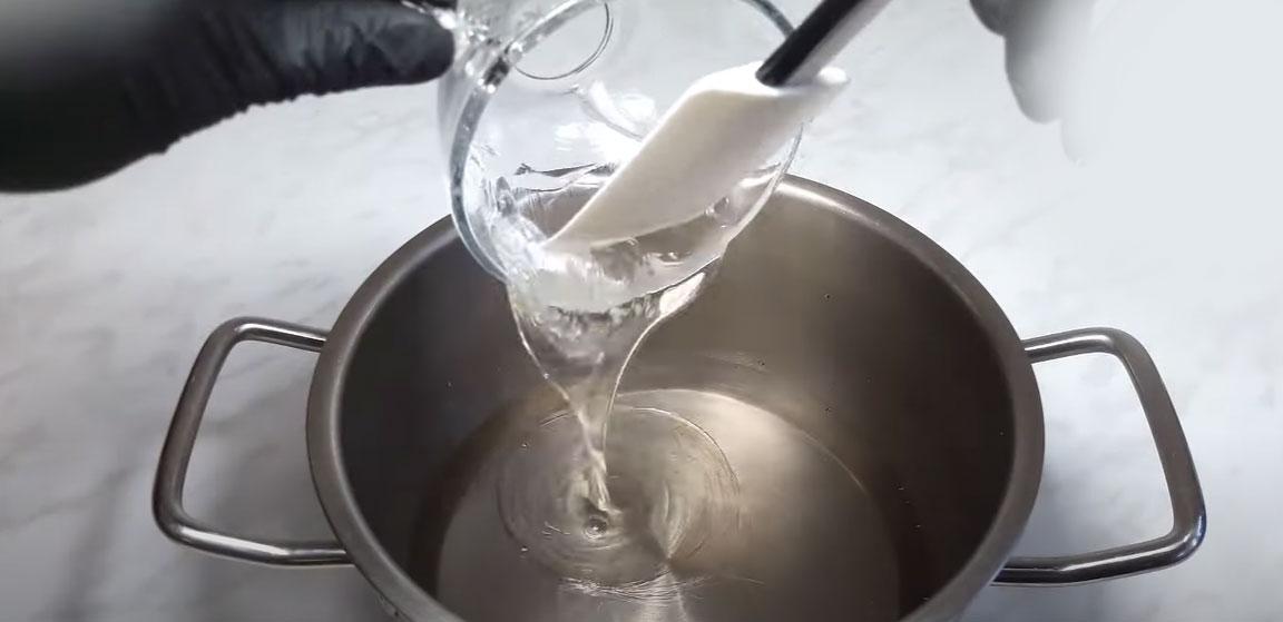 Recepta de gel decoratiu amb pectina: pas 1