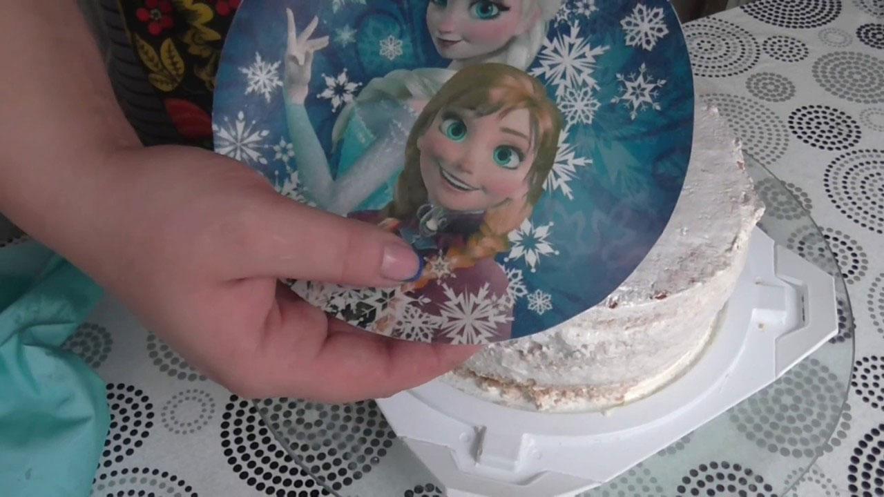 Er det muligt at lime billeder på cremen, når man pynter en kage?