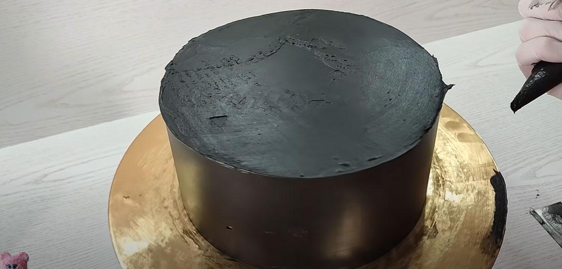 Recepta pas a pas de ganache de xocolata negra amb colorant alimentari en pols - pas 6