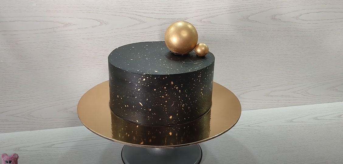 Cobertura negra - ganache de xocolata amb colorant en pols