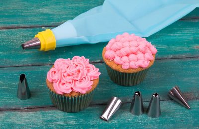 كيفية صنع كيس الحلويات في المنزل