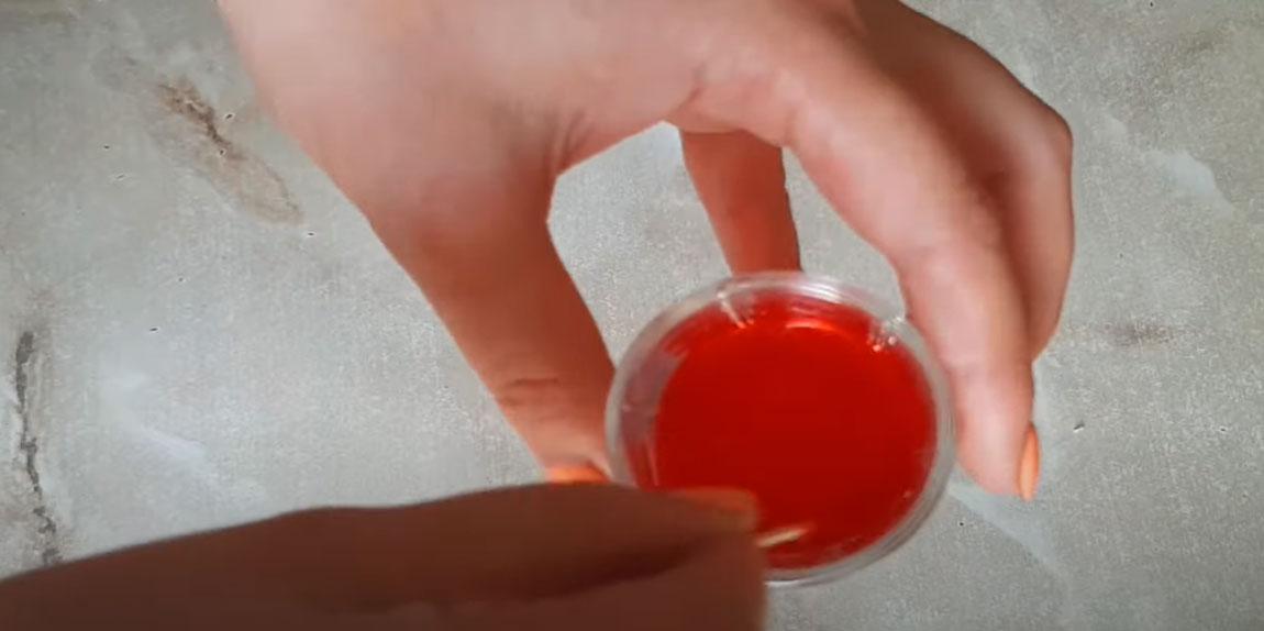 Fer esmalt de colors amb gelatina - pas 2