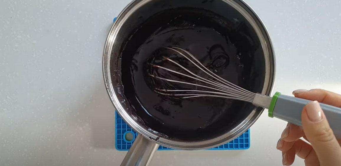 Glaça de xocolata amb llet i midó - pas 3