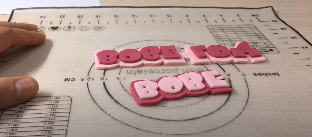 Lletres fetes de màstic