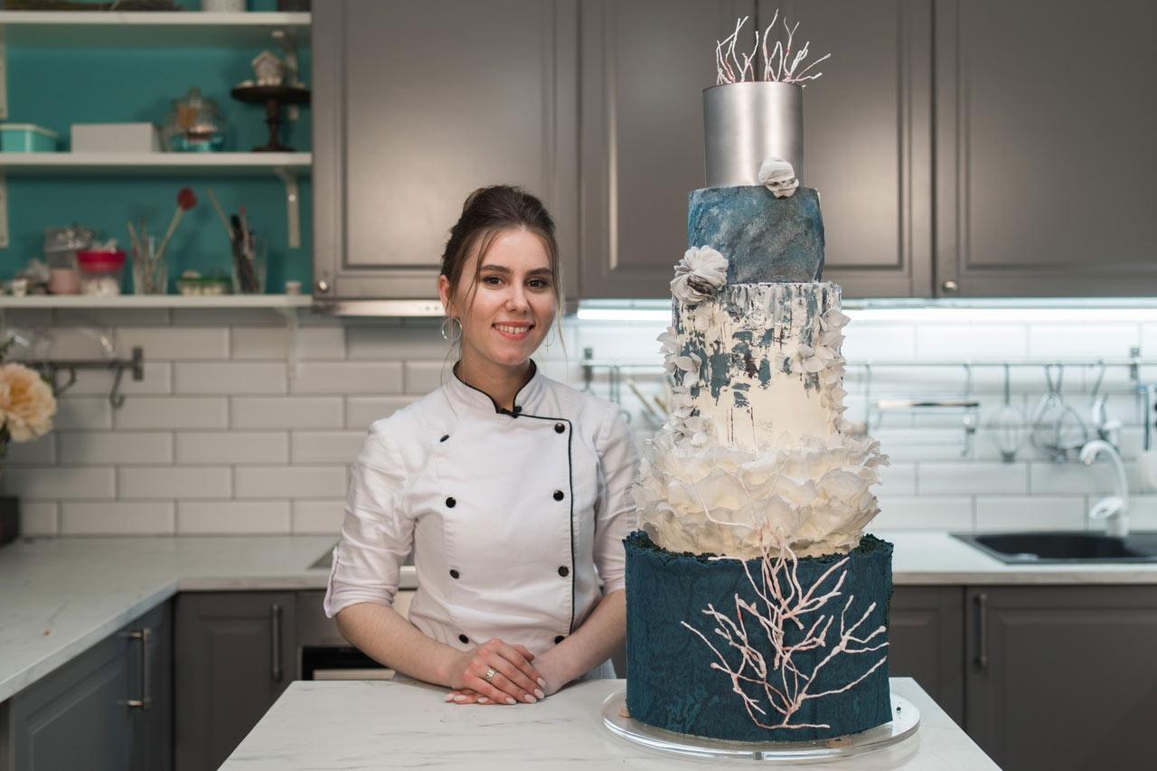 Pastís de diversos pisos