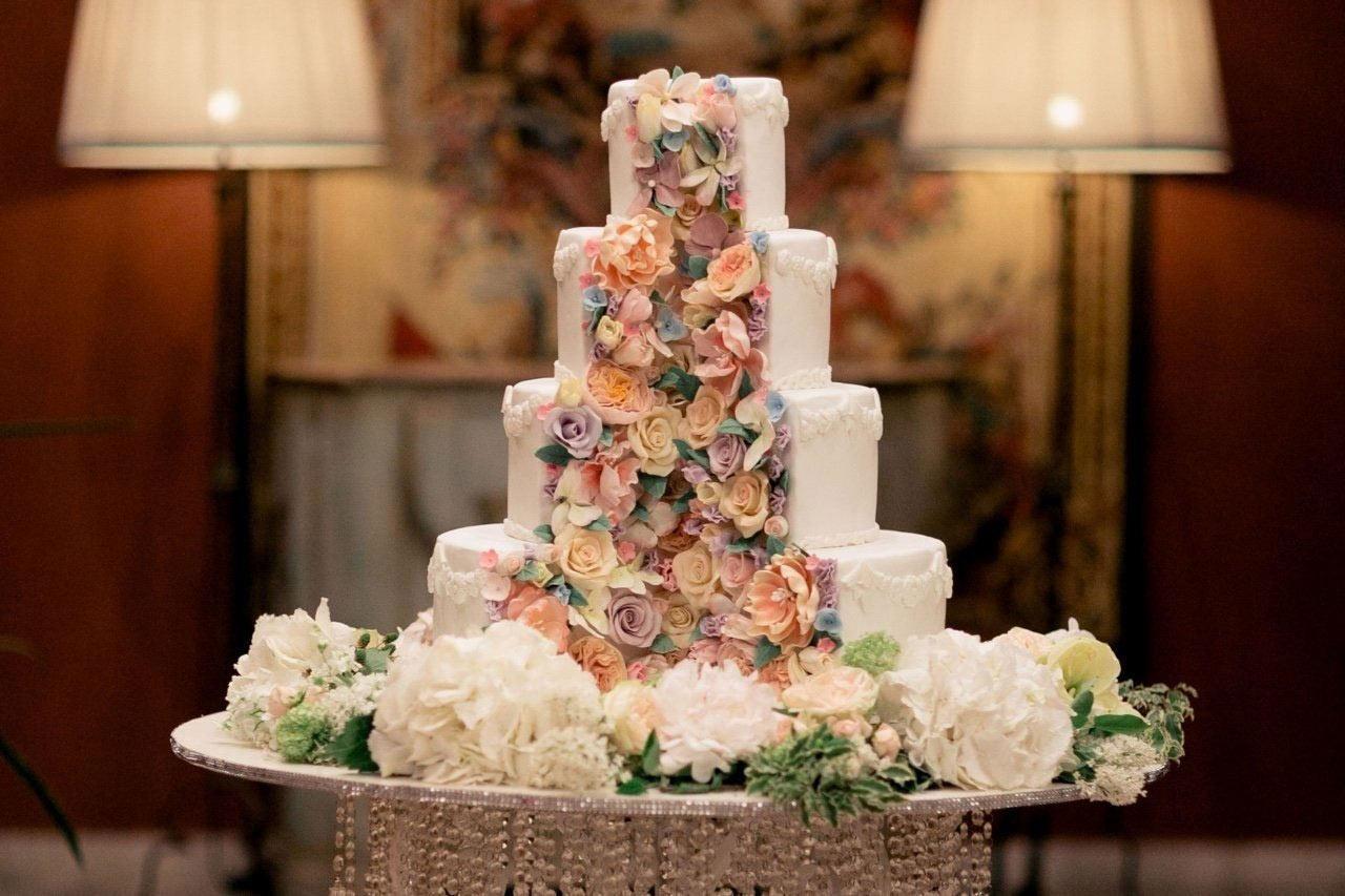 Secrets per muntar pastissos de diversos pisos